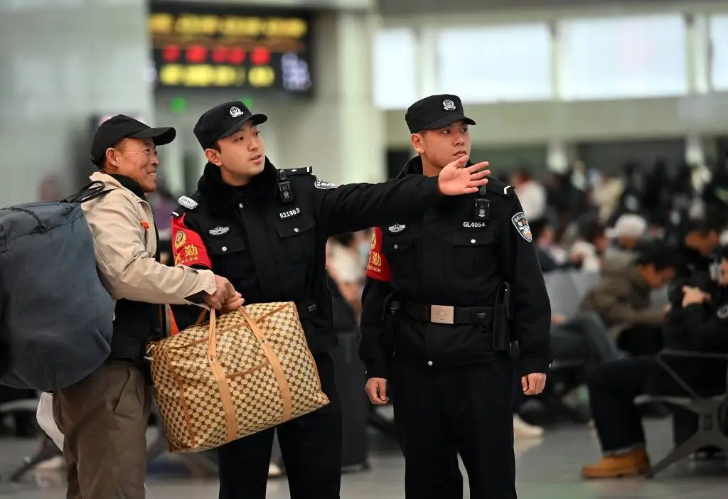 春运大幕拉开！90亿人次如何在这40天里编织出最温暖的回家路？  第7张