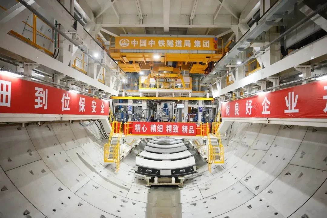 汾湖隧道掘进过半，地下34米的秘密你了解多少？探秘时光隧道般的施工现场  第6张