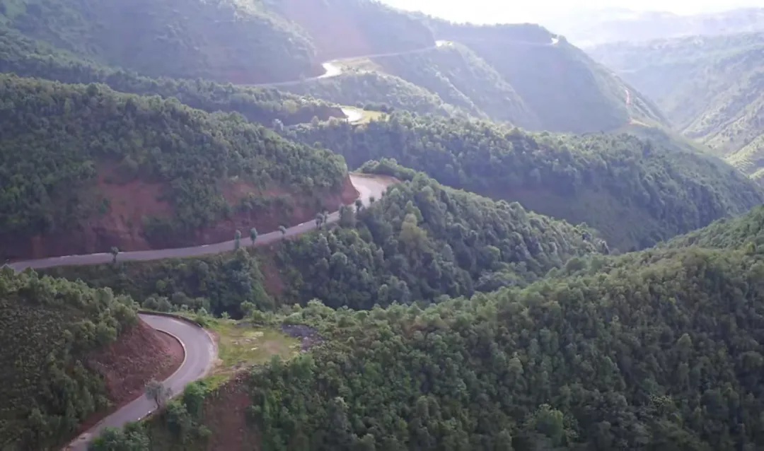 云县农村公路大变样！30户以上自然村通硬化路，村民生活如何翻天覆地？  第2张