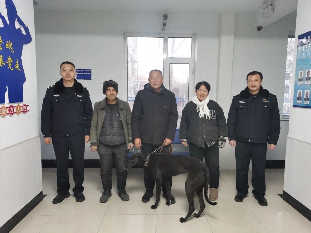 春节暖心故事！民警辅警跨越村庄，如何让走失狗狗重回主人怀抱？