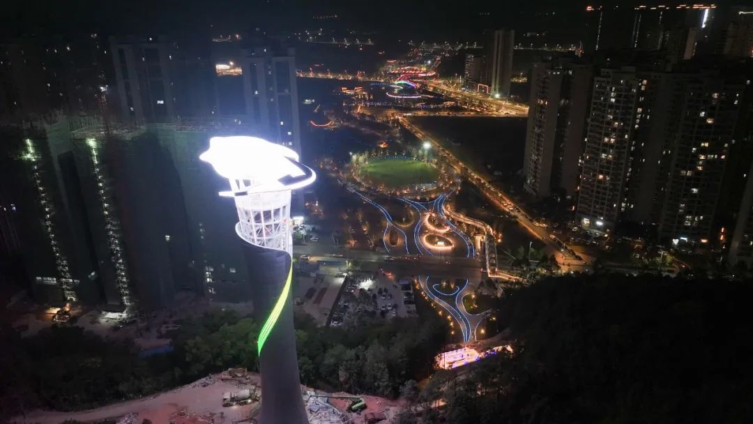 流云阁夜景惊艳全城！70.38米高空俯瞰信宜，你见过这样的美景吗？  第4张