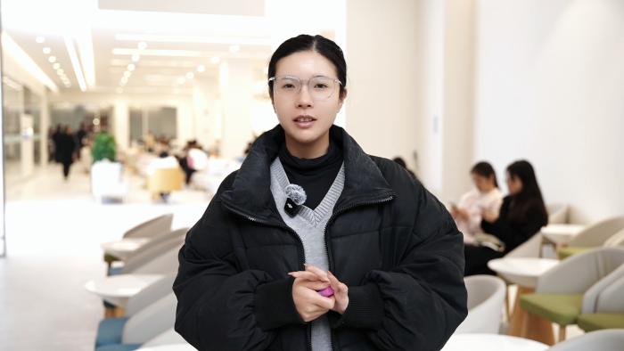 寒假变身美丽新视界！昆明艾维眼科医院屈光专科为何成为热门选择？  第4张