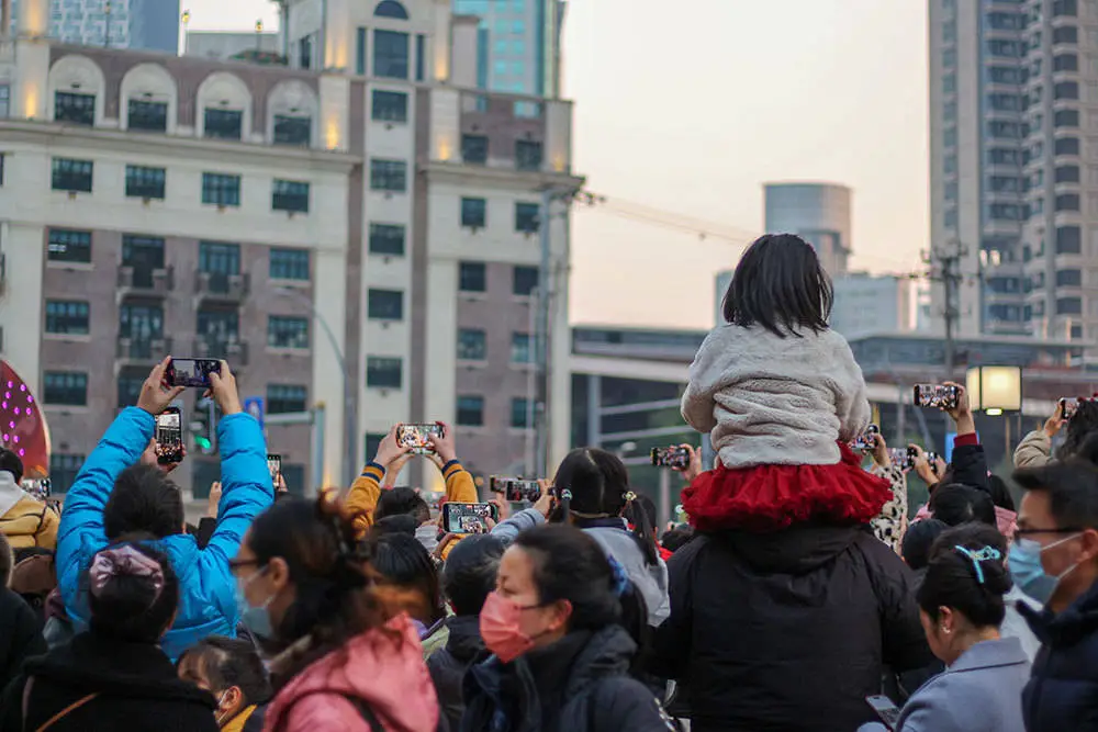 上海今潮8弄惊现百年非遗英歌舞！27人阵容震撼全场，你见过吗？  第3张