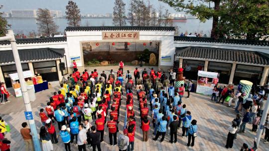 火炬开发区掀起全民植树新风尚，你准备好为绿色未来贡献力量了吗？