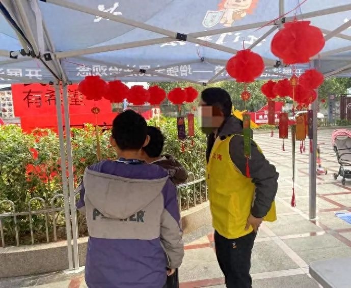 元宵节还能这么过？江海区社区矫正对象变身普法志愿者，法治宣传融入传统节日