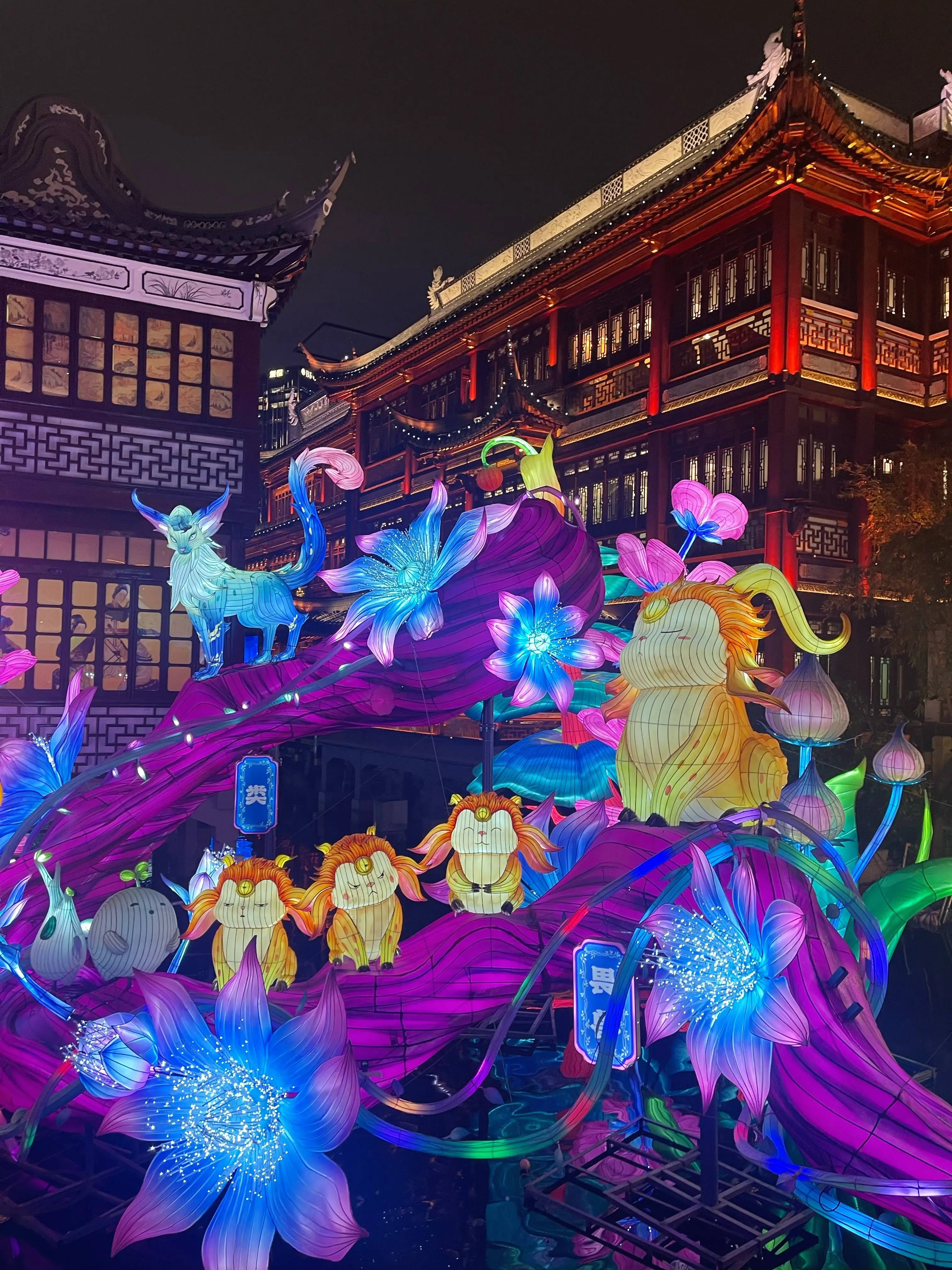 2025年豫园灯会:千年传统如何焕发新光彩? 第2张 2025年豫园灯会:千年传统如何焕发新光彩? 第2张