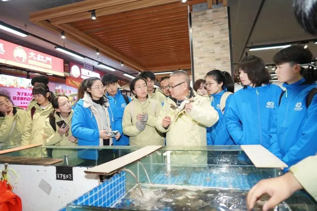 为什么基围虾和小河虾价格差一倍？上海海洋大学学生亲身体验揭晓答案