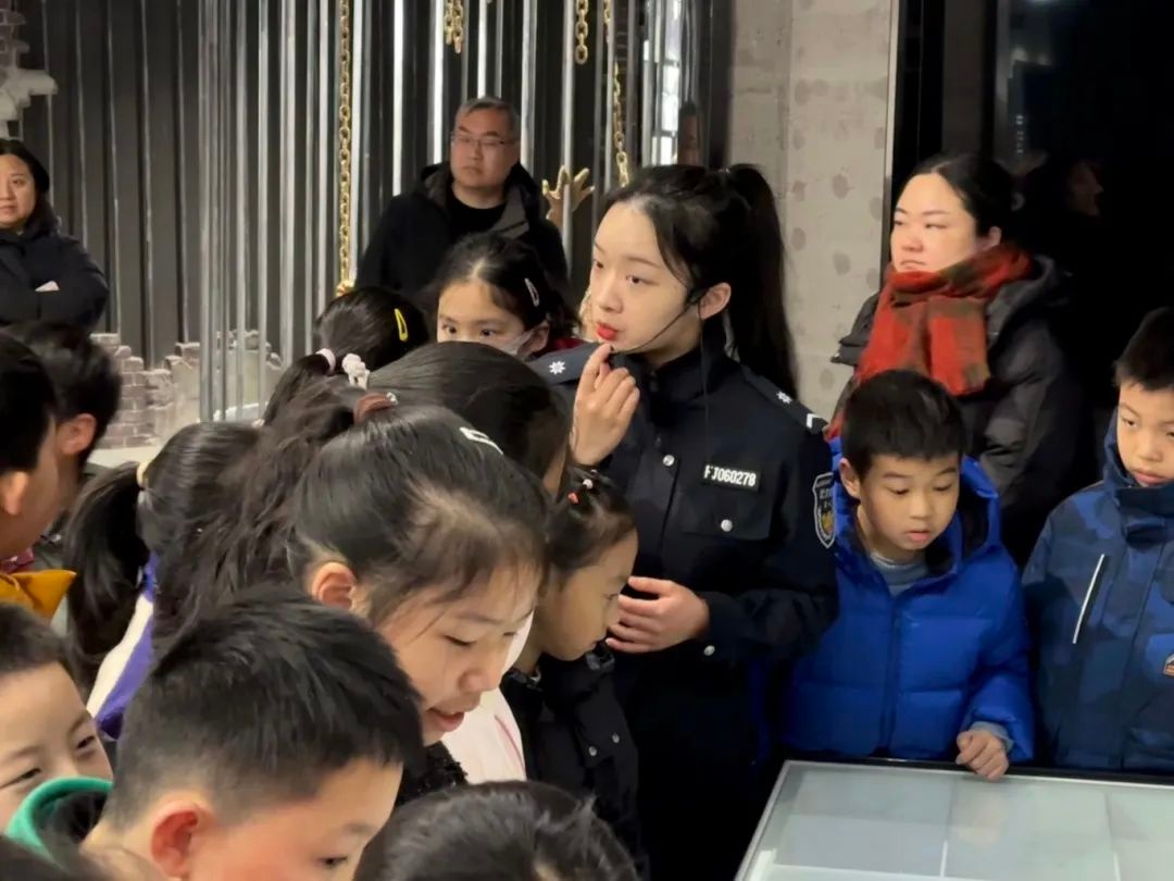毒品危害触目惊心！汉阳区中小学生寒假如何接受深刻禁毒教育？  第2张