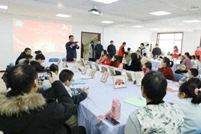 想知道如何剪出栩栩如生的小兔子吗？宝坻区剪纸公益培训等你来参与