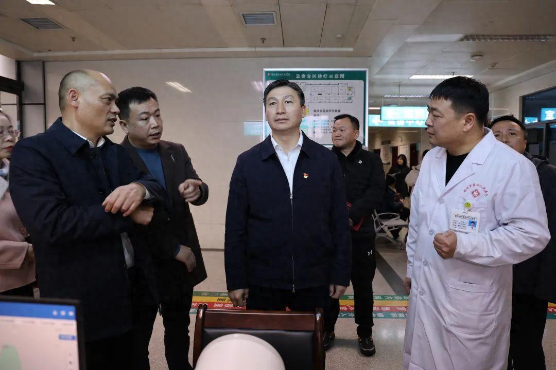 禹谦和调研郴州市第四人民医院，如何实现医疗效益、社会效益、经济效益的有机统一？