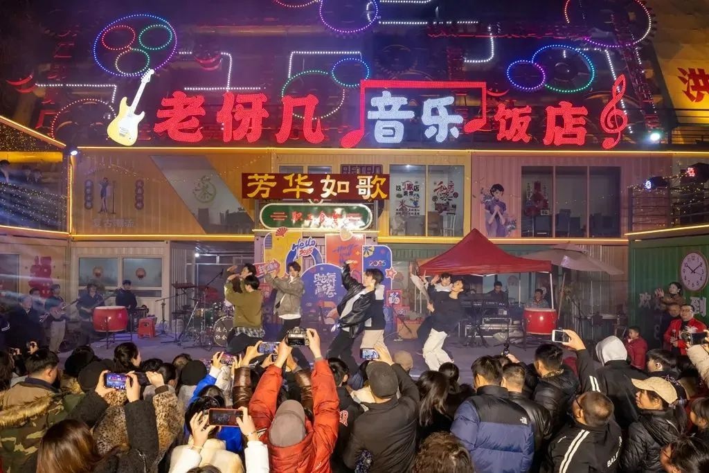 穿越时空，重温芳华！洪江复古巡游带你回到七八十年代，你准备好了吗？  第5张