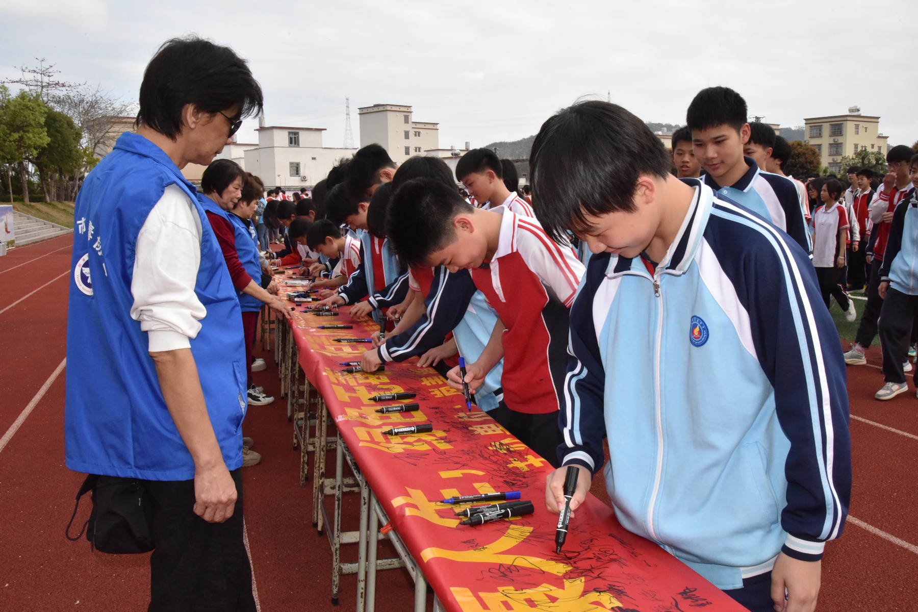 青少年为何容易涉毒？岗美中学这场活动揭露了四大原因  第5张