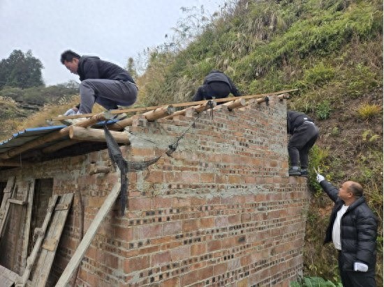 独峒镇严厉打击违法建筑，保护耕地资源成效显著  第1张