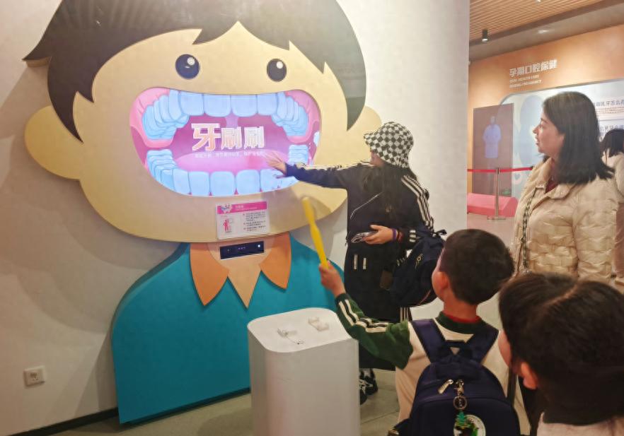 全国首个学生口腔健康数智化平台上线！家长再也不用为孩子的烂牙焦虑了吗？