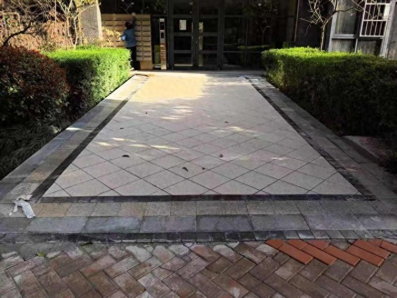 永和坊小区路面焕然一新！居民感叹：社区真的把我们的‘脚下安全’放在了心坎上