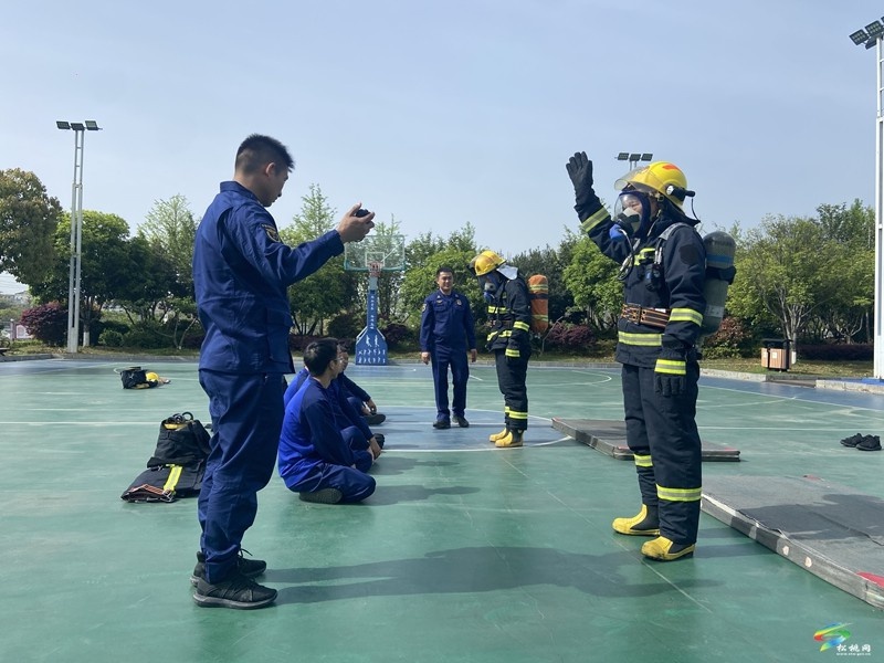 乡镇消防员3天封闭训练，战斗力飙升！你猜他们经历了什么？  第2张