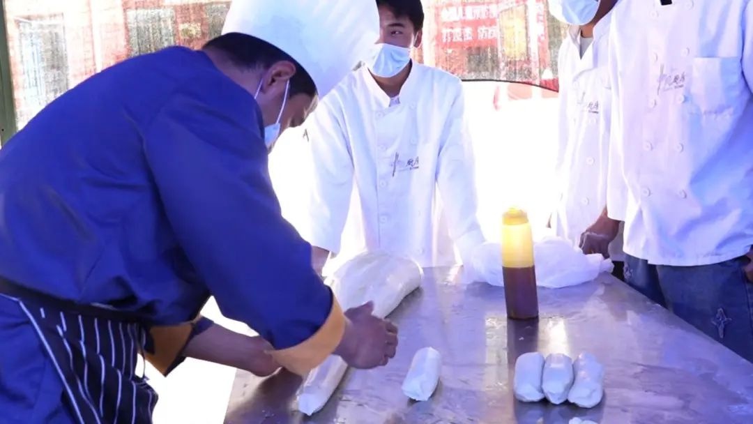 搬迁群众也能变身大厨？广河县这场中式面点培训让生活更有滋味  第5张
