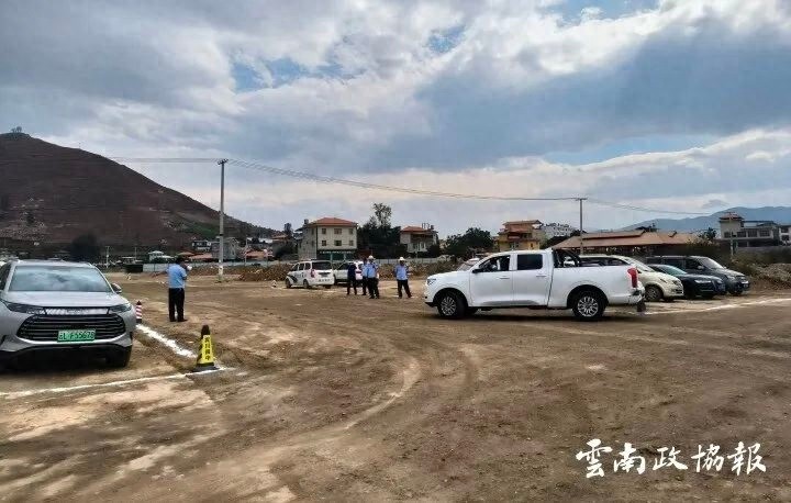 柳家湾交通拥堵难题何时解？县政协与金牛镇联手出击