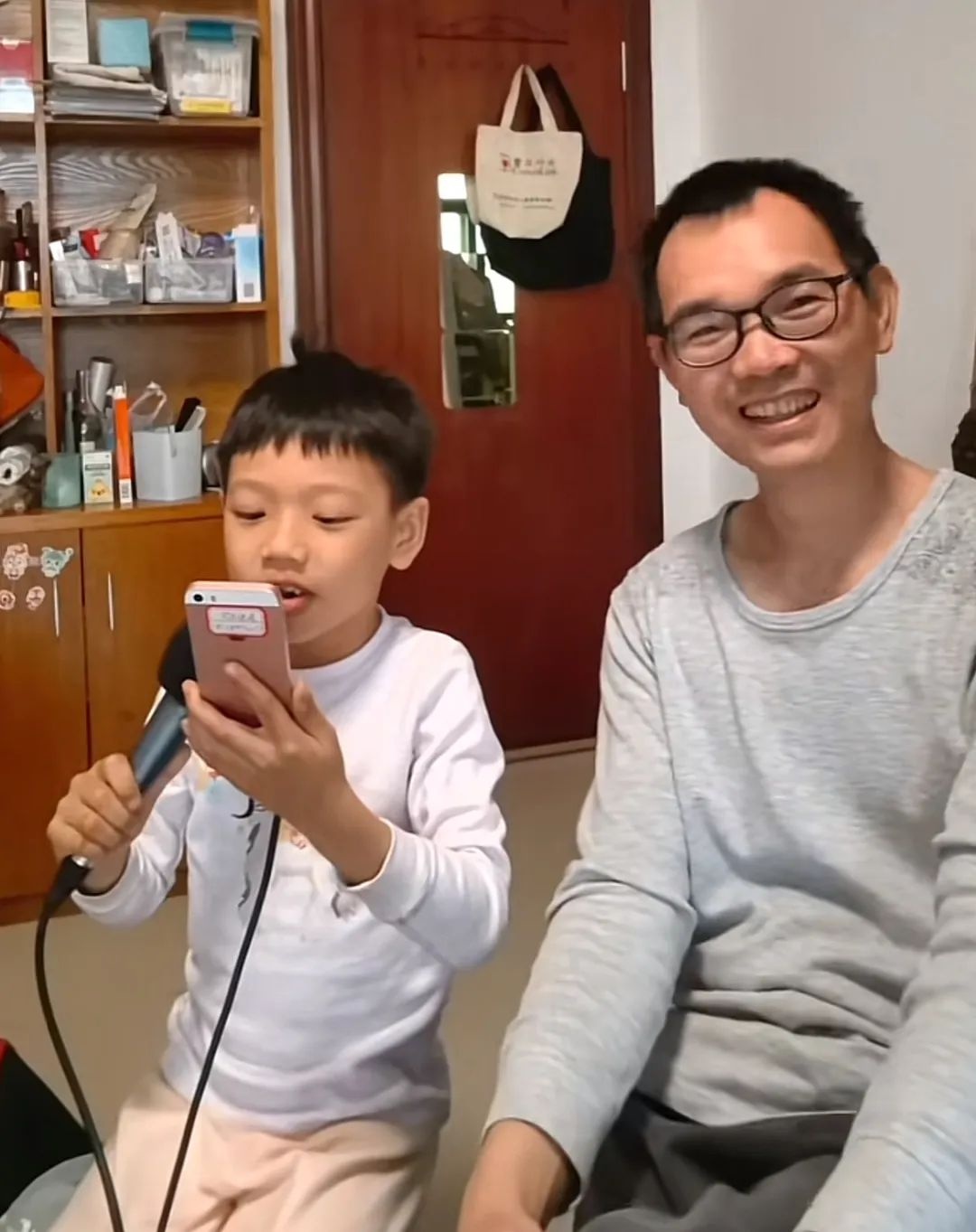 深圳程序员4年不租房睡车里，每月省下2500元！你愿意尝试这种生活方式吗？  第3张