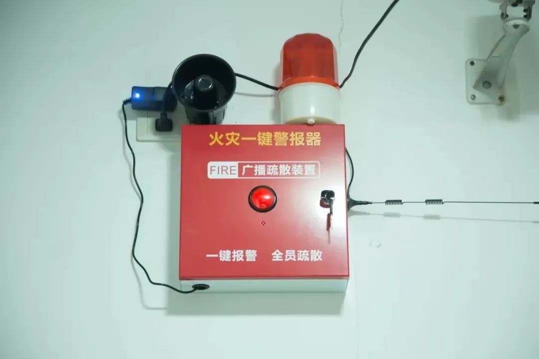 姑苏区应急志愿者服务队授旗演练，你家门口的安全防线筑牢了吗？  第2张