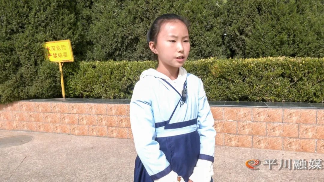 百人齐诵论语震撼全场！你家孩子参加了吗？  第4张