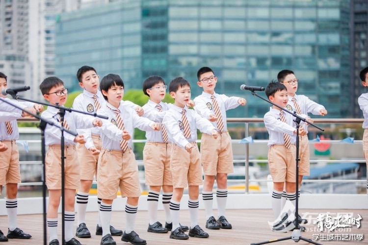 青春正当时·2025学生城市艺术季震撼启幕！40分钟航程如何绘就流动美育画卷？  第2张