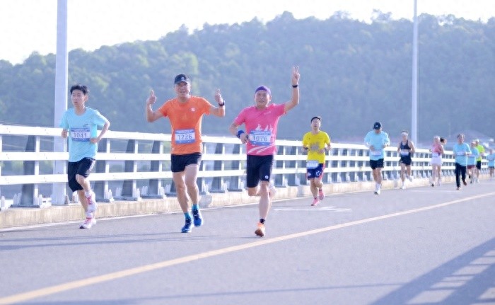 全国助残日！300 余名跑者爱心公益跑，这背后的故事你知道吗？