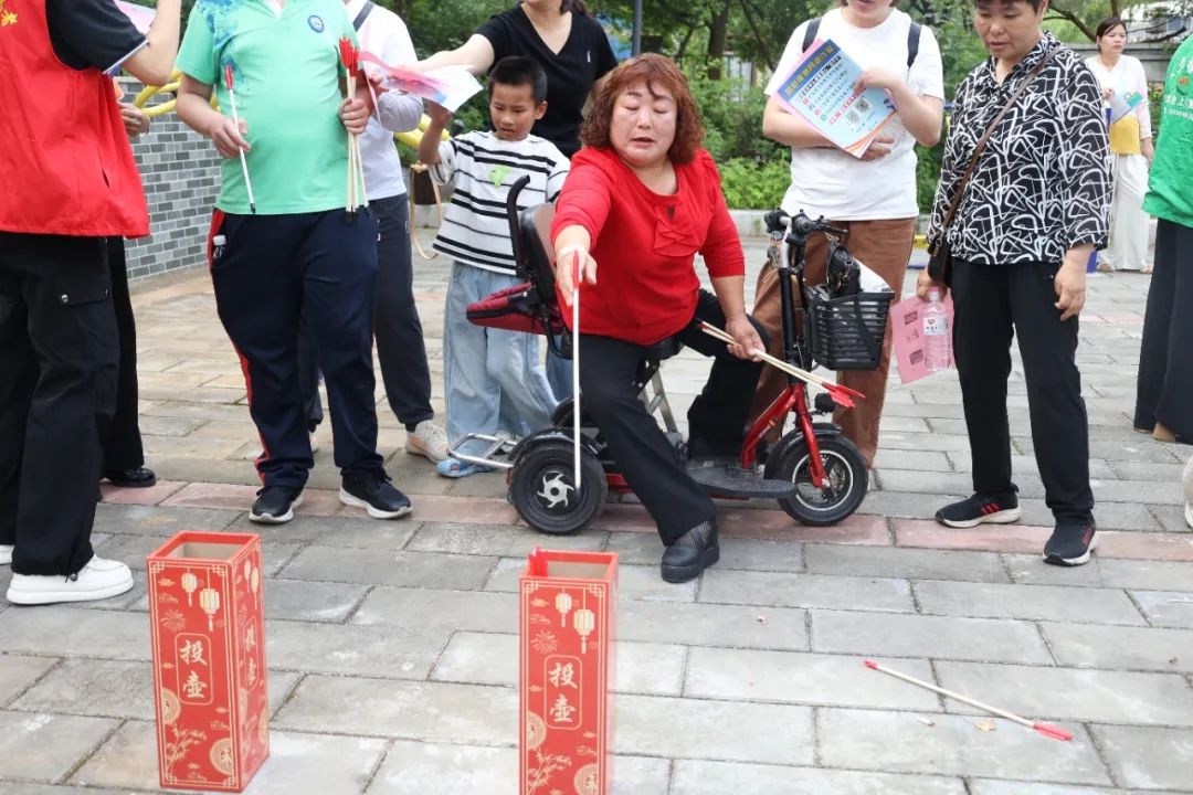 全国助残日活动超精彩！夹球、投壶欢乐多，奖品与关怀都有？  第2张
