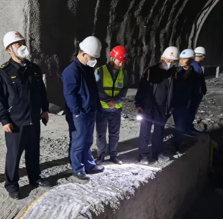 5月14 - 16日交通执法检查在建工程，竟查出12项安全隐患，咋回事？  第3张
