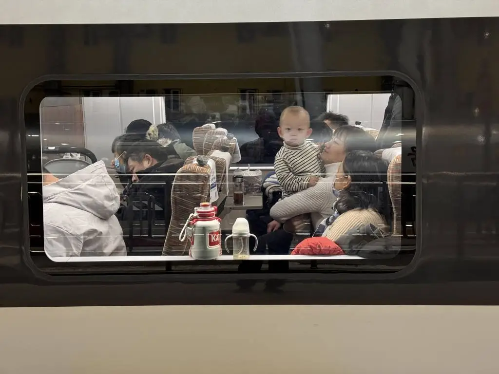 春运大潮来袭！90亿人次如何穿越960万平方公里，只为回家过年？