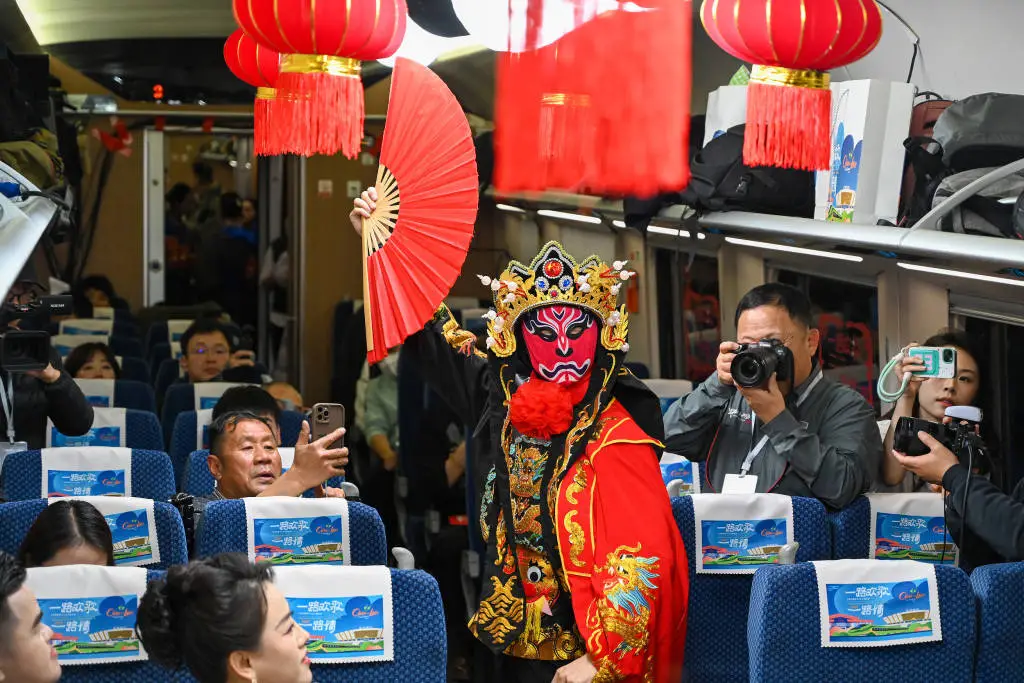 春运大潮来袭！90亿人次如何穿越960万平方公里，只为回家过年？  第4张