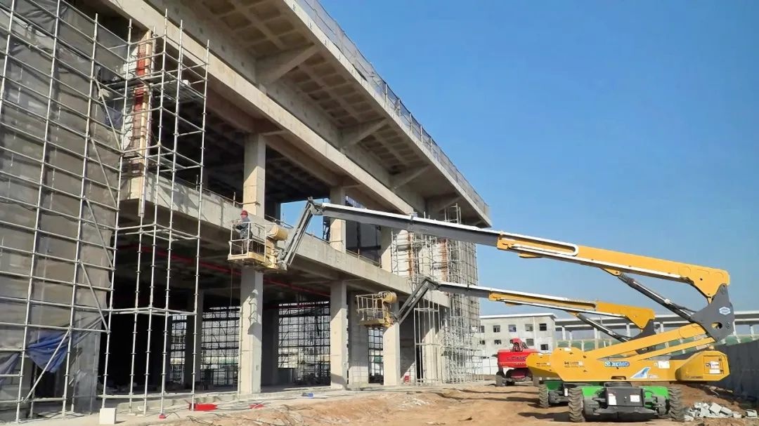 当阳城西高铁新城站前广场即将完工！253个大巴车位等你来体验  第2张