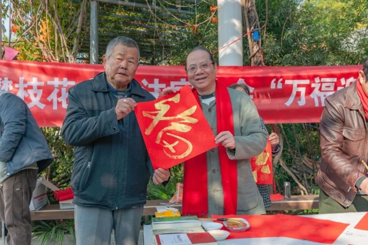 95岁老母亲连续两年选择攀枝花过冬，这里的阳光究竟有何魔力？  第4张