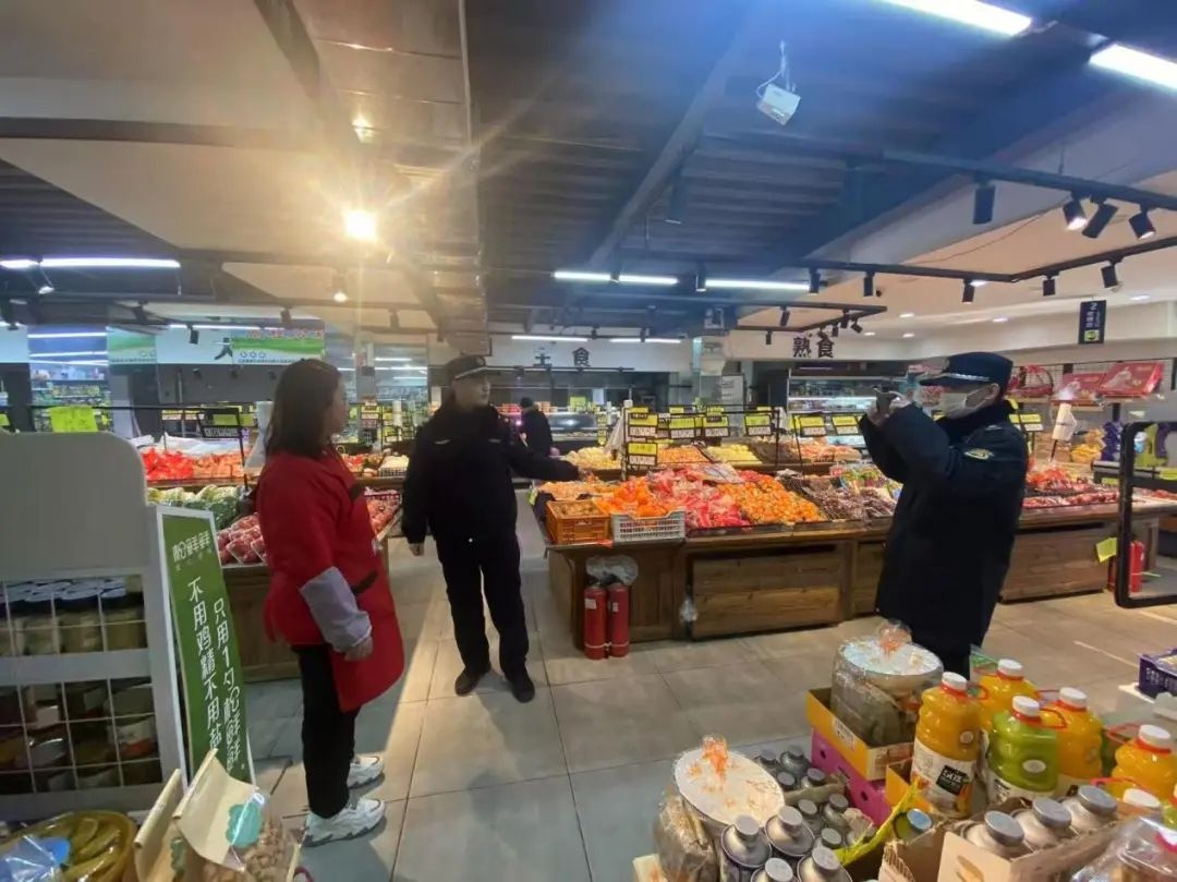 春节前夕，永定路街道如何确保市民安全祥和？全面夜查行动揭秘  第4张