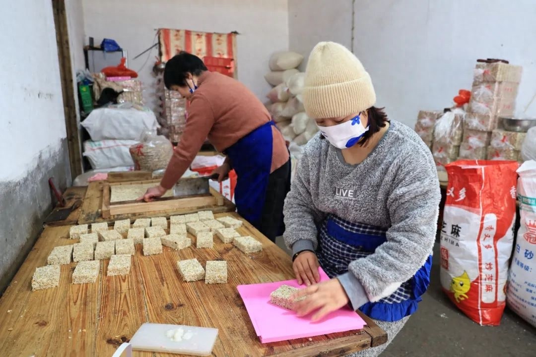 春节必备！玉山米焦为何让人垂涎三尺？探秘手工米焦的独特魅力
