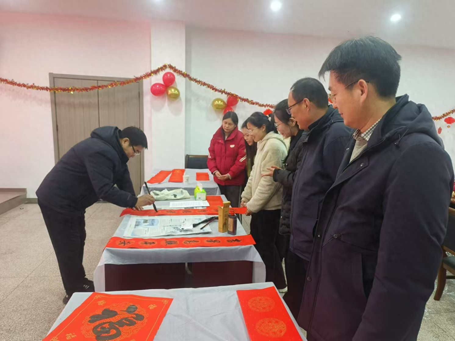 蛇年春节怎么过？县供销总社工会带你体验传统文化与欢乐氛围  第1张