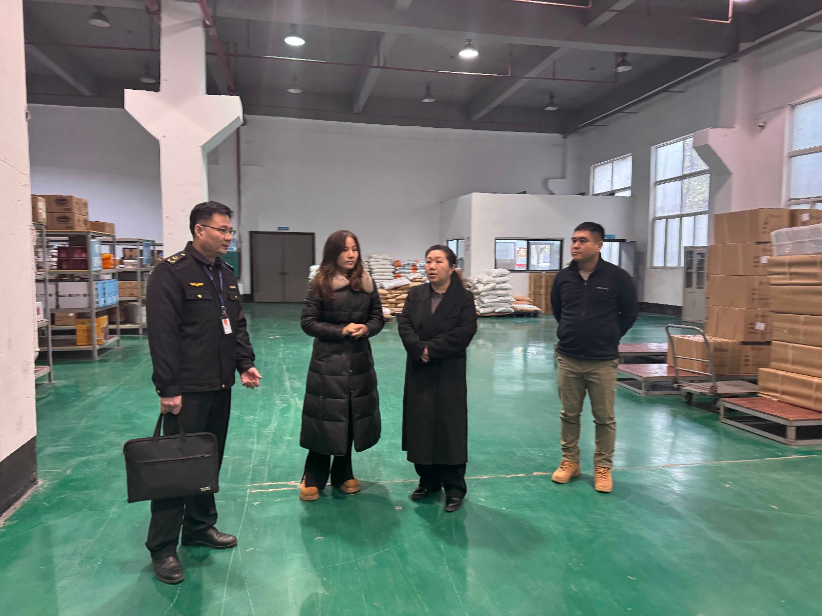 来宾市市场监管局如何助力企业新年开好局？揭秘暖企助发展专项调研帮扶活动  第2张