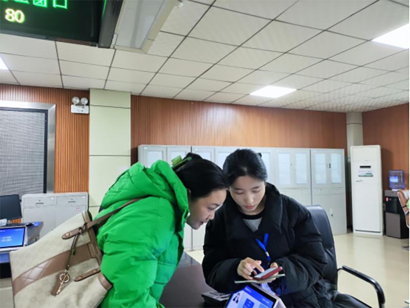 岑巩县政务服务如何做到群众满意度100%？揭秘他们的成功秘诀  第2张