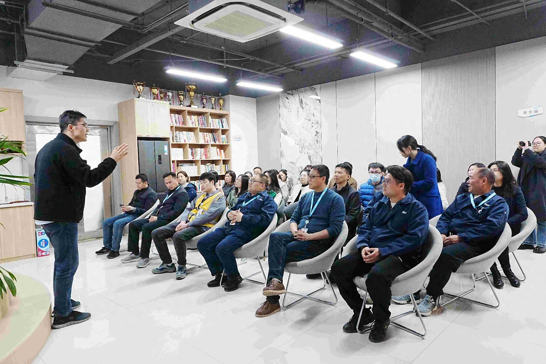 如何在忙碌中找到内心平衡？揭秘情绪调控的惊人秘诀