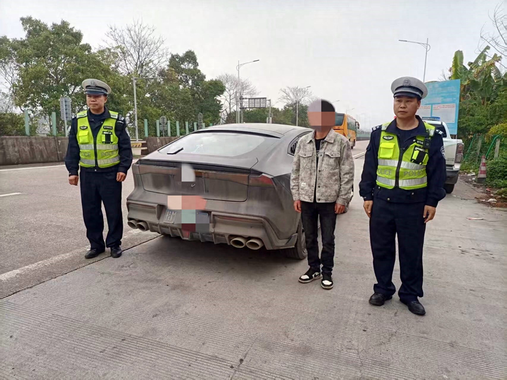 无证驾驶还敢上高速？莫某的侥幸心理让他付出了惨痛代价