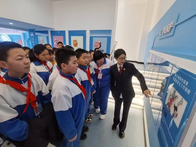 榆树市青少年法治教育新篇章：零距离体验，你准备好埋下正义的种子了吗？