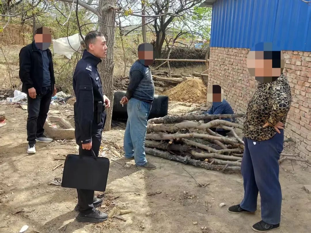 土地纠纷闹翻天，民警如何巧妙化解？看这场邻里大战的完美收官  第3张
