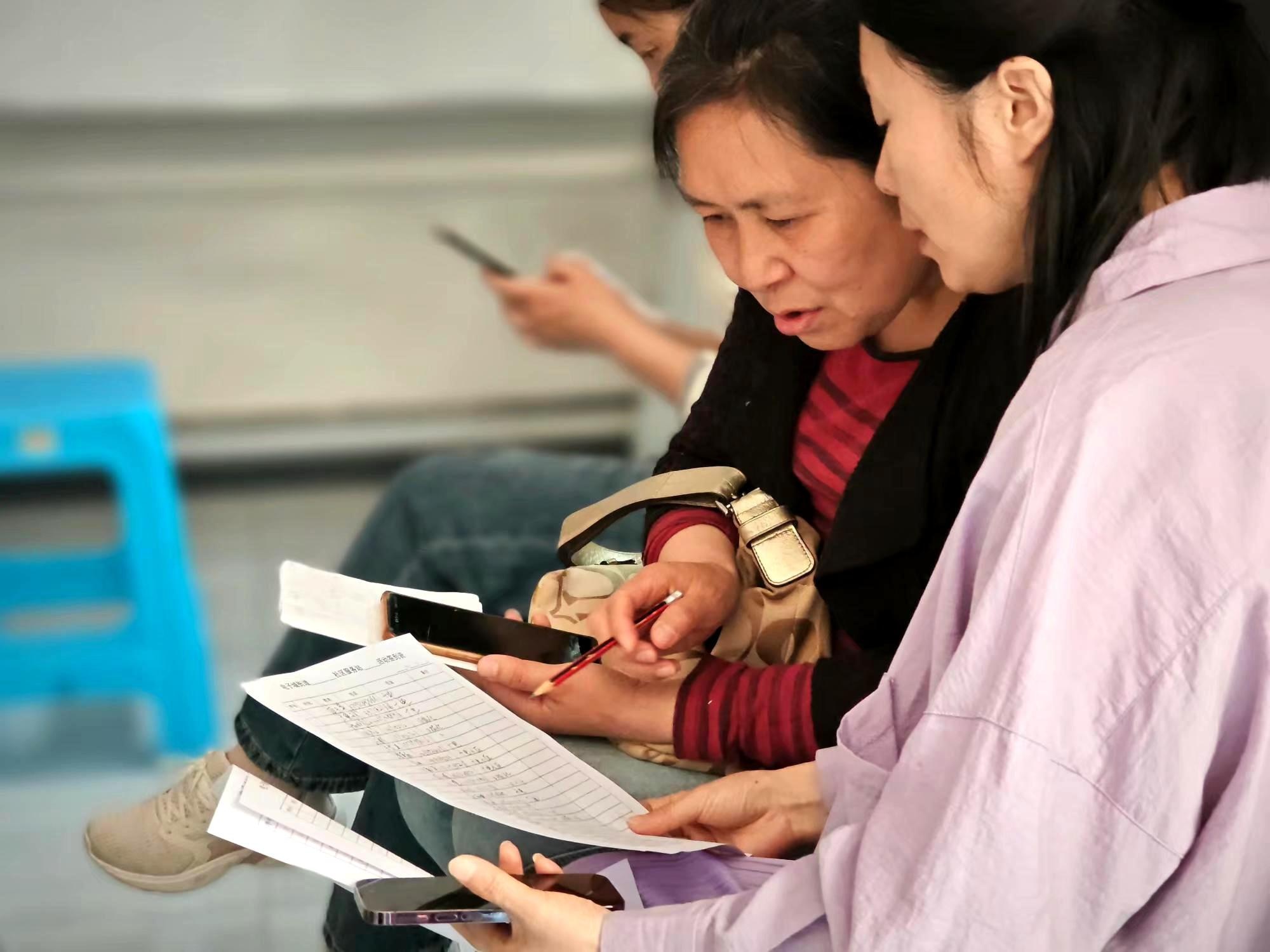不会发抖音也能轻松学会AI剪辑？雁塔区这场课程让老人和年轻人都疯狂点赞  第4张