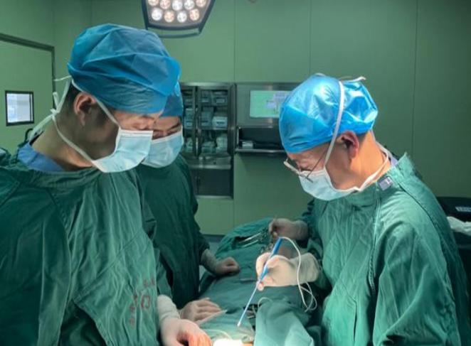 11名医疗专家下沉县级医院，为何赢得百姓一致认可？  第4张