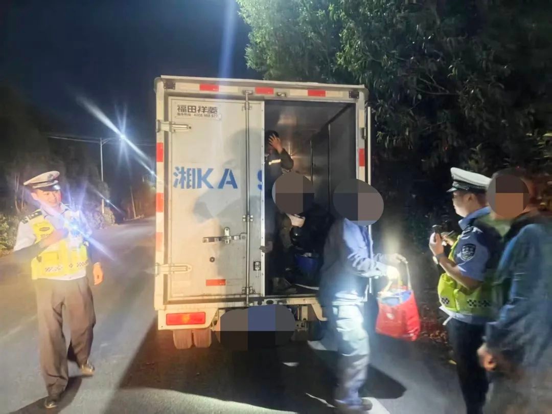 车辆超员危害大！这些借口竟成夺命符？案例惊心  第3张