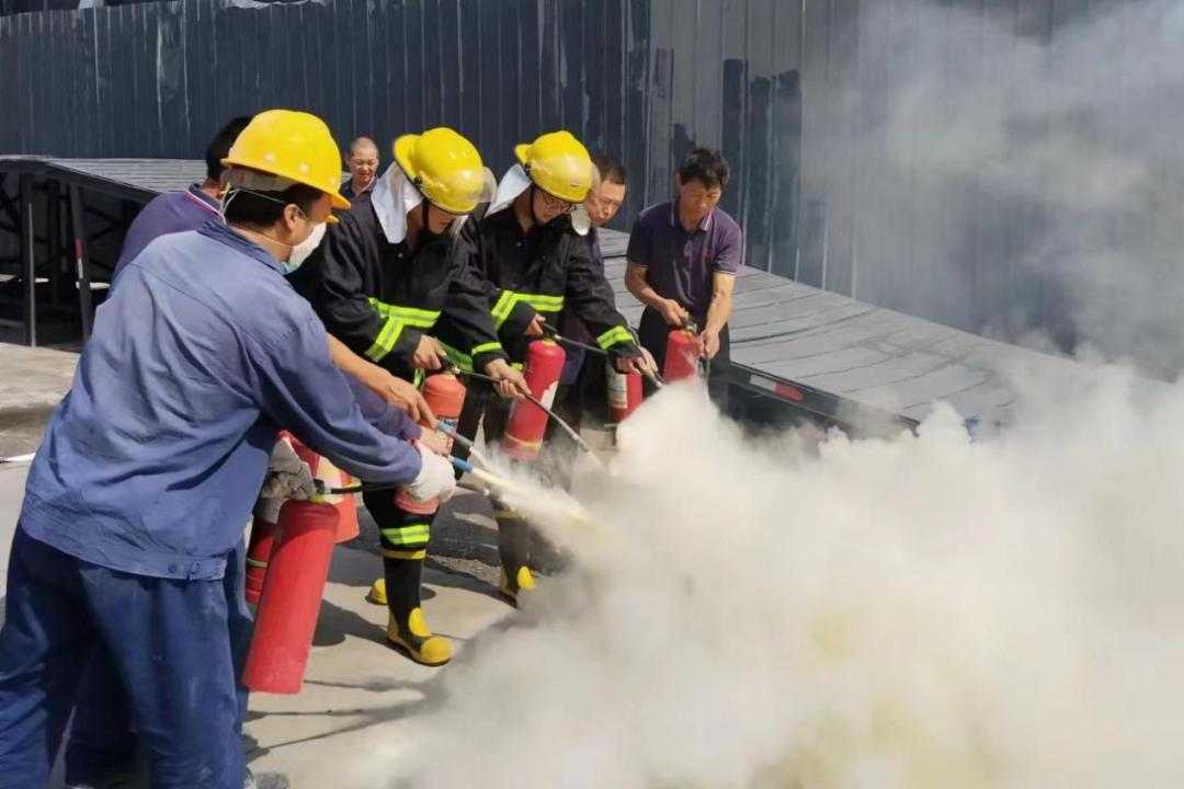 突发火情仅两分钟全部安全撤离？这家纺织企业的应急演练绝了  第2张