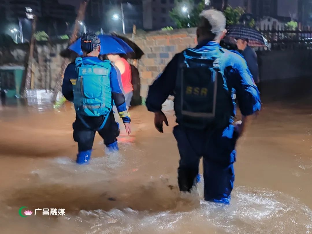 5月18日广昌暴雨！蓝天救援队如何撑起守护生命的蓝天？  第3张