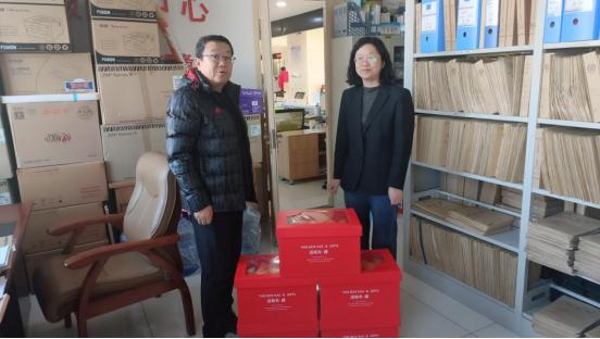 2025年春节，阿拉善盟如何为离退休职工和一线职工送去温暖与关怀？  第3张