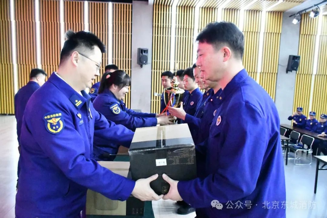 微型消防站如何在大街小巷中守护我们的安全？揭秘他们的英勇事迹  第3张