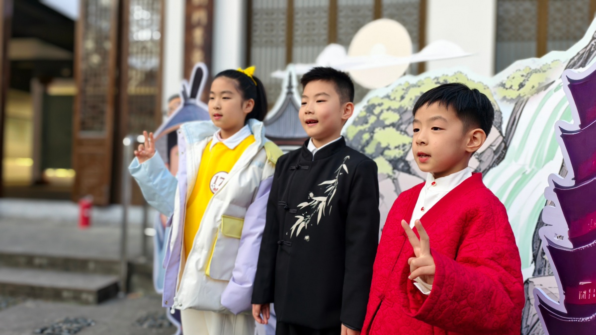 百名青少年如何用独特视角讲述谢灵运的山水诗文化？2025年瓯海区未成年人谢灵运文化研学活动震撼开启  第4张